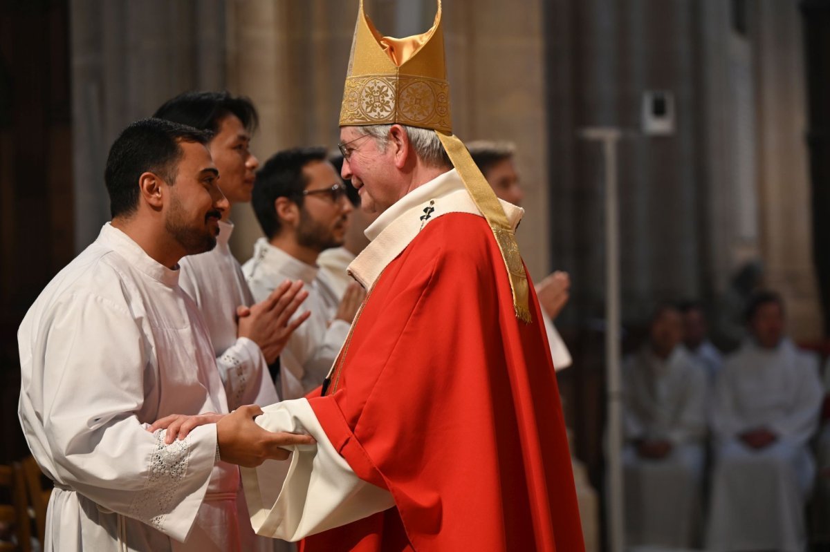 Messe de rentrée du Séminaire avec rite d'admission des candidats au (…). © Marie-Christine Bertin / Diocèse de Paris.