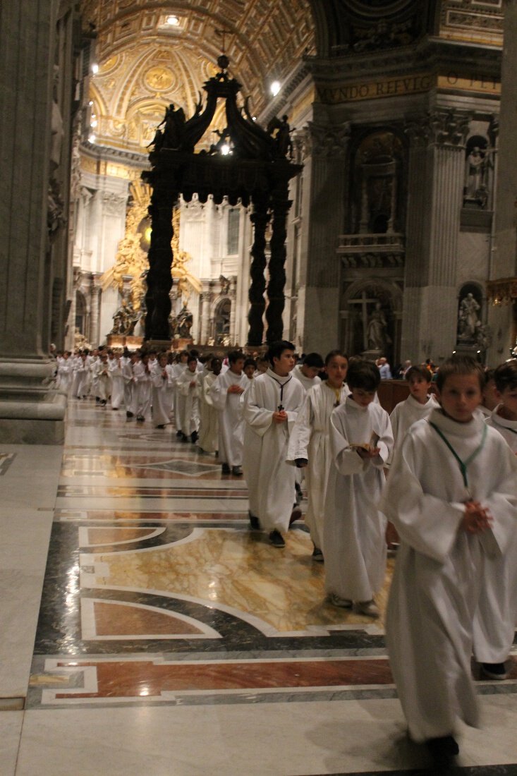 Messe à la Basilique Saint-Pierre. © D. R..