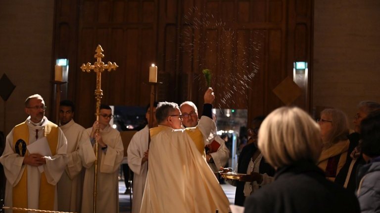 Veillée de l'espérance à Notre-Dame de Paris. (c) Marie-Christine Bertin / Diocèse de Paris.
