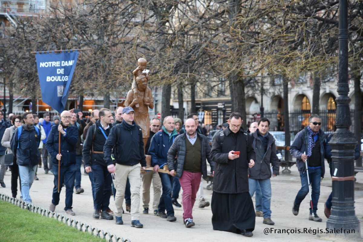 “Marche de Saint-Joseph”, vers Saint-Eustache. 