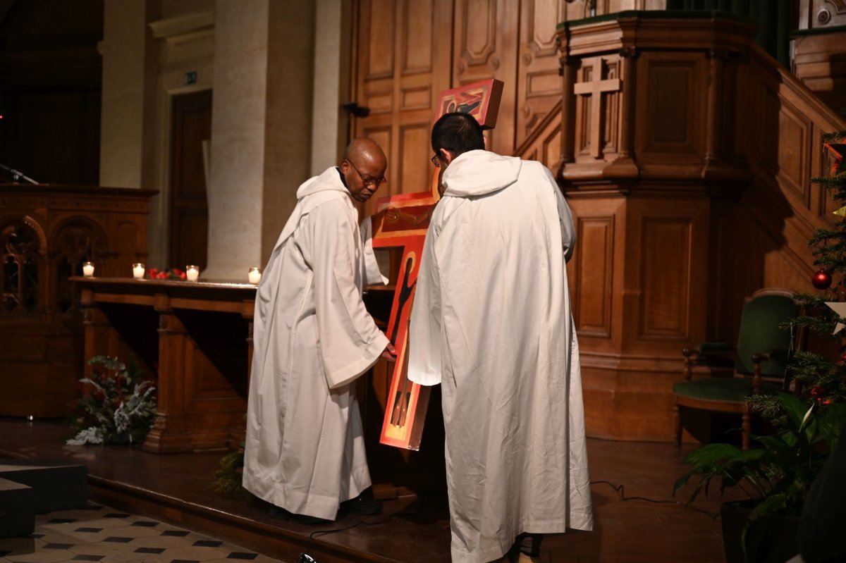 Prière du soir au Temple de Pentemont. © Marie-Christine Bertin / Diocèse de Paris.