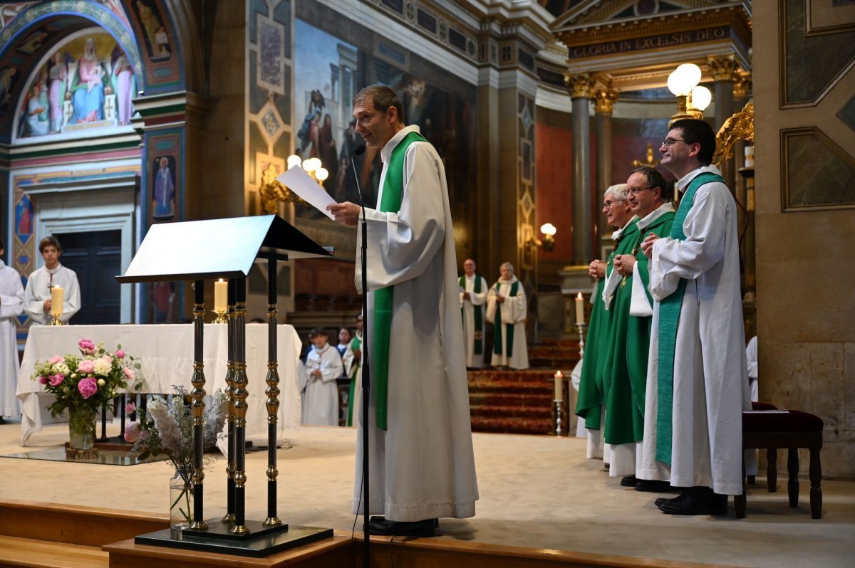 Messe d'action de grâce pour le ministère de Mgr Thibault Verny à Paris. © Marie-Christine Bertin / Diocèse de Paris.