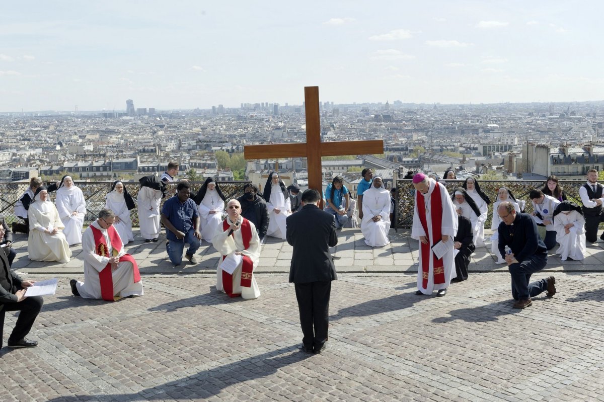 Chemin de croix de Montmartre 2022. © Trung Hieu Do / Diocèse de Paris.