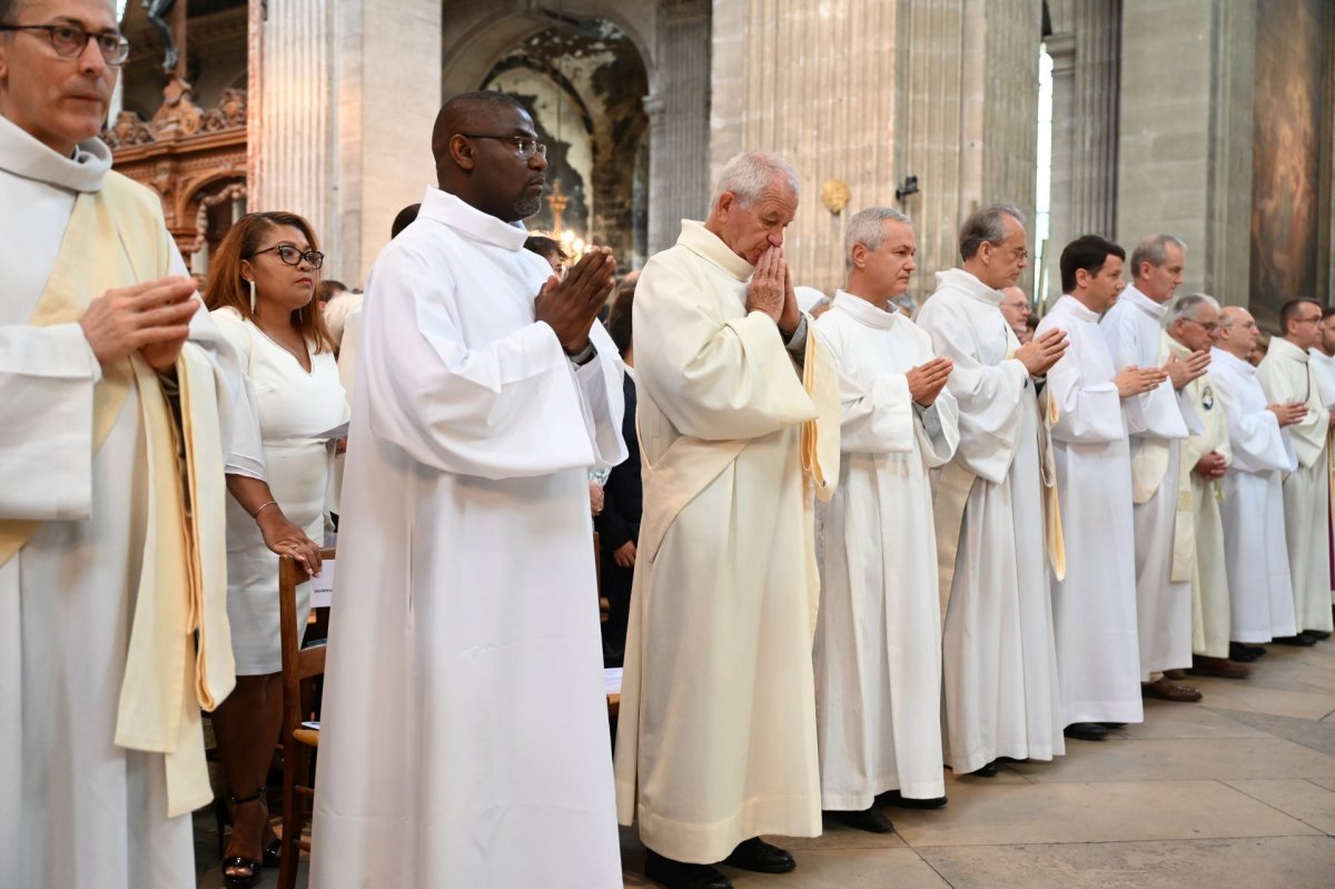 Ordinations des diacres permanents 2023. © Marie-Christine Bertin / Diocèse de Paris.