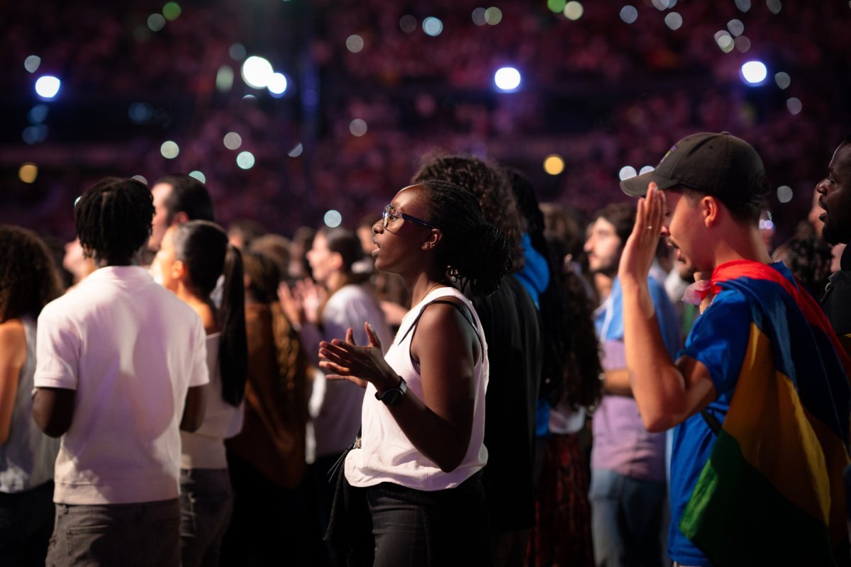 Veillée de prière avec les jeunes et le pape Léon XIV : Spectacle. © Dylan Guidez / Diocèse de Paris.