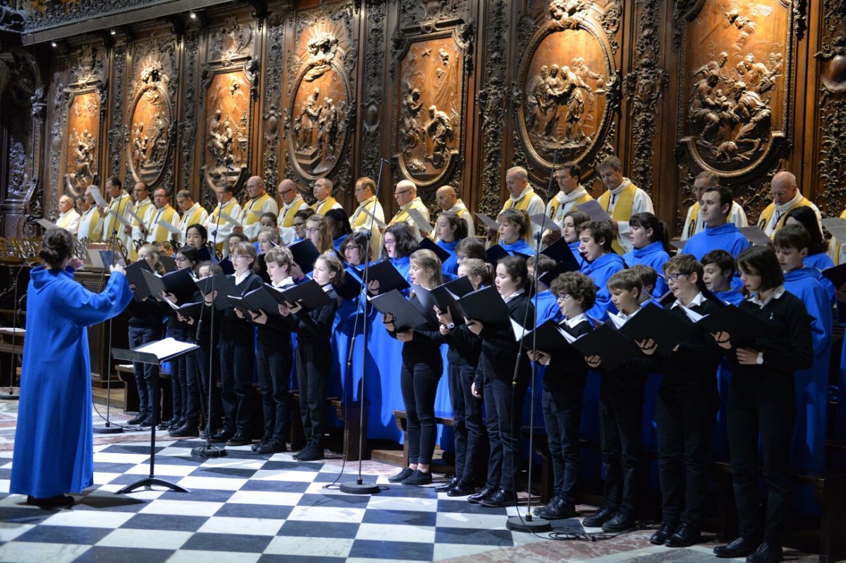 Vêpres de la fête de l'Immaculée Conception. © Marie-Christine Bertin / Diocèse de Paris.