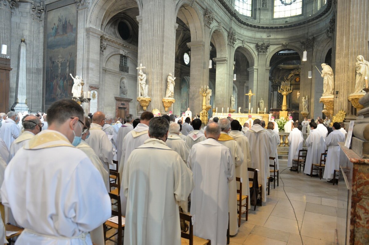 Messe chrismale 2021. © Marie-Christine Bertin / Diocèse de Paris.