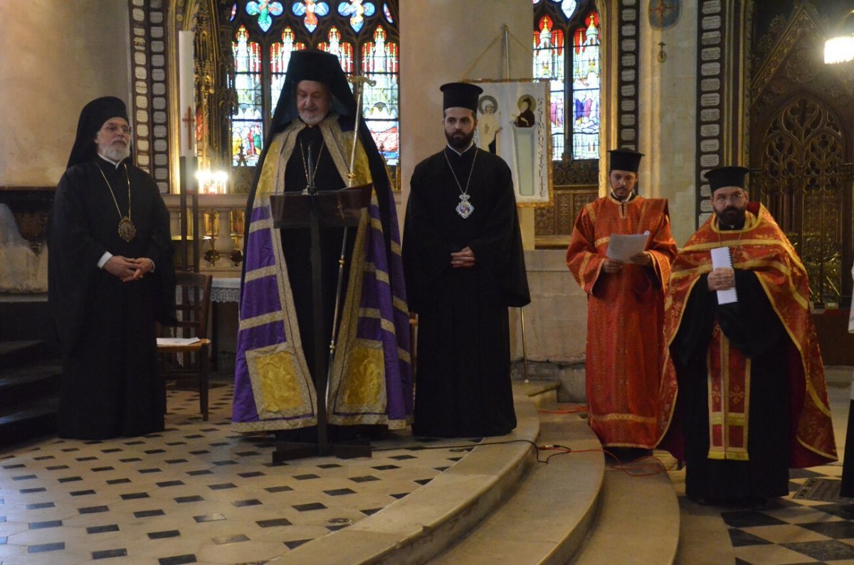 Vêpres orthodoxes de la fête de saint Denis 2020 à Saint-Étienne du Mont. © Michel Pourny / Diocèse de Paris.