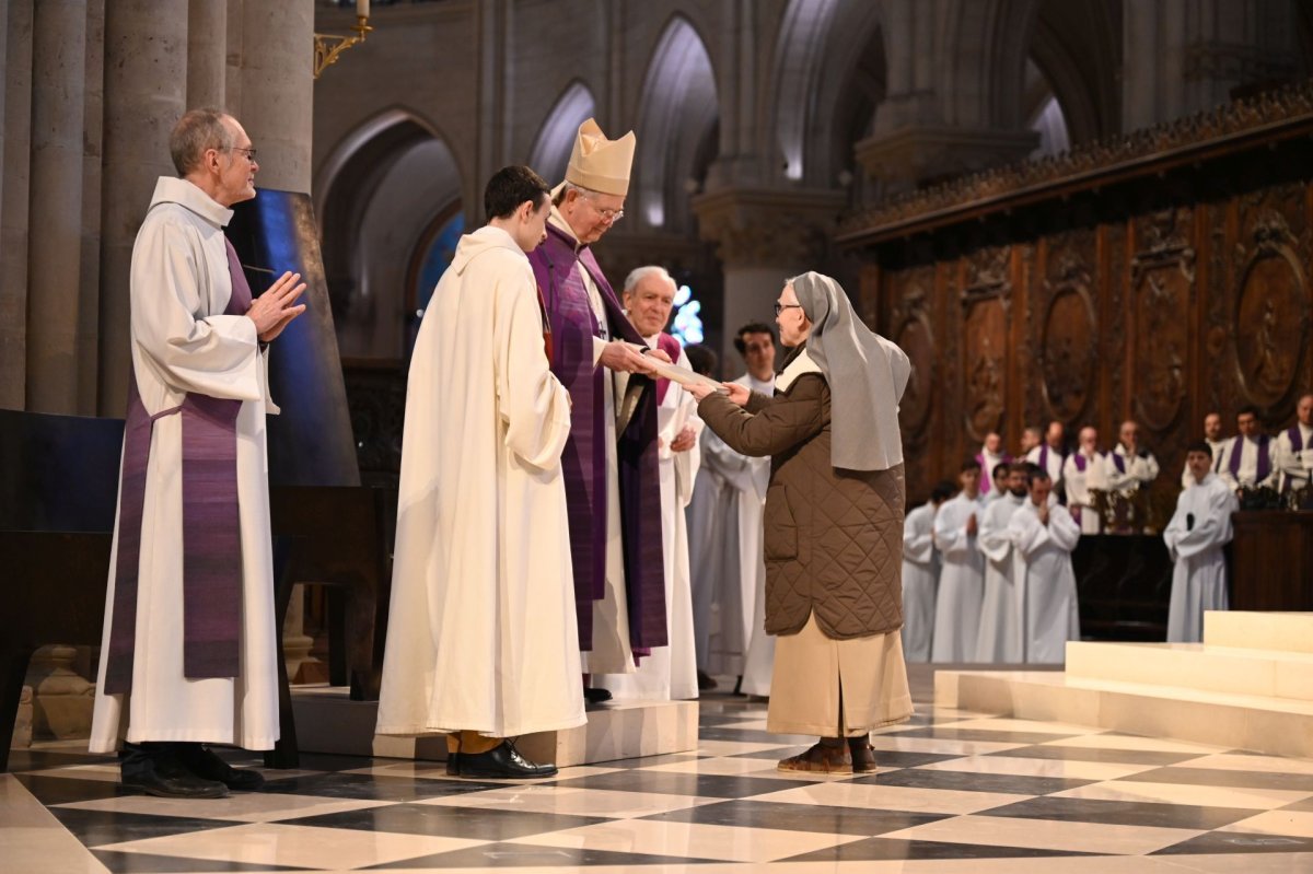 Appel décisif et inscription du nom des catéchumènes 2026 - Célébration du matin. © Marie-Christine Bertin / Diocèse de Paris.