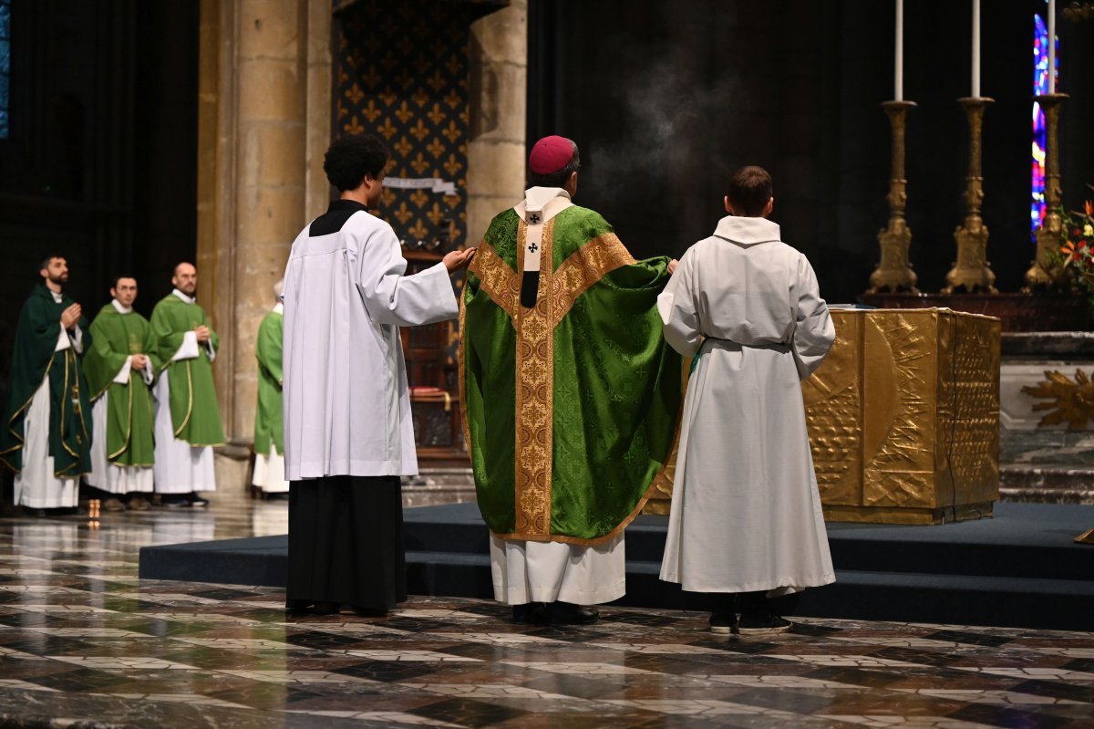 Rassemblement des jeunes au service de la liturgie 2024. © Marie-Christine Bertin / Diocèse de Paris.