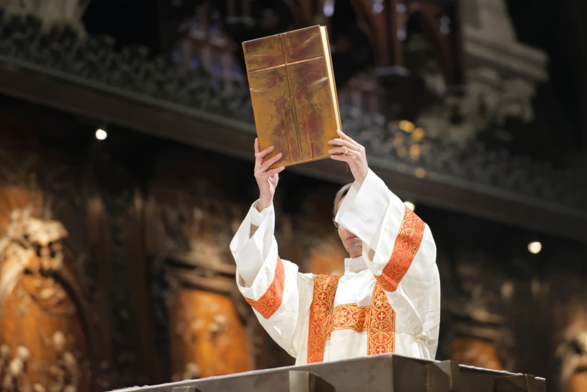 Liturgie de la Parole. © Trung Hieu Do / Diocèse de Paris.