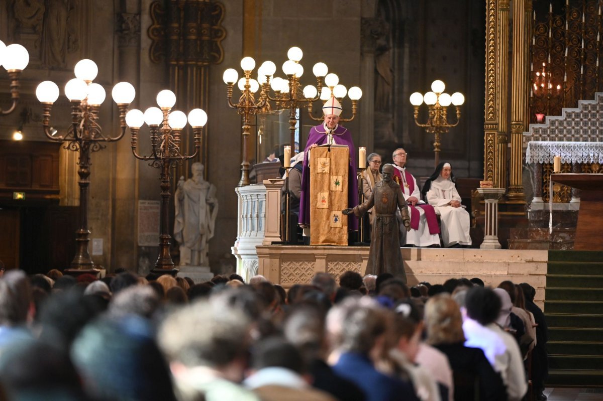Appel décisif des jeunes catéchumènes 2026. © Marie-Christine Bertin / Diocèse de Paris.