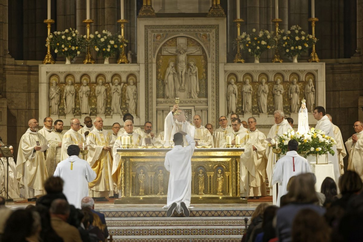 Messe pour la paix en union avec le pape François. © Yannick Boschat / Diocèse de Paris.