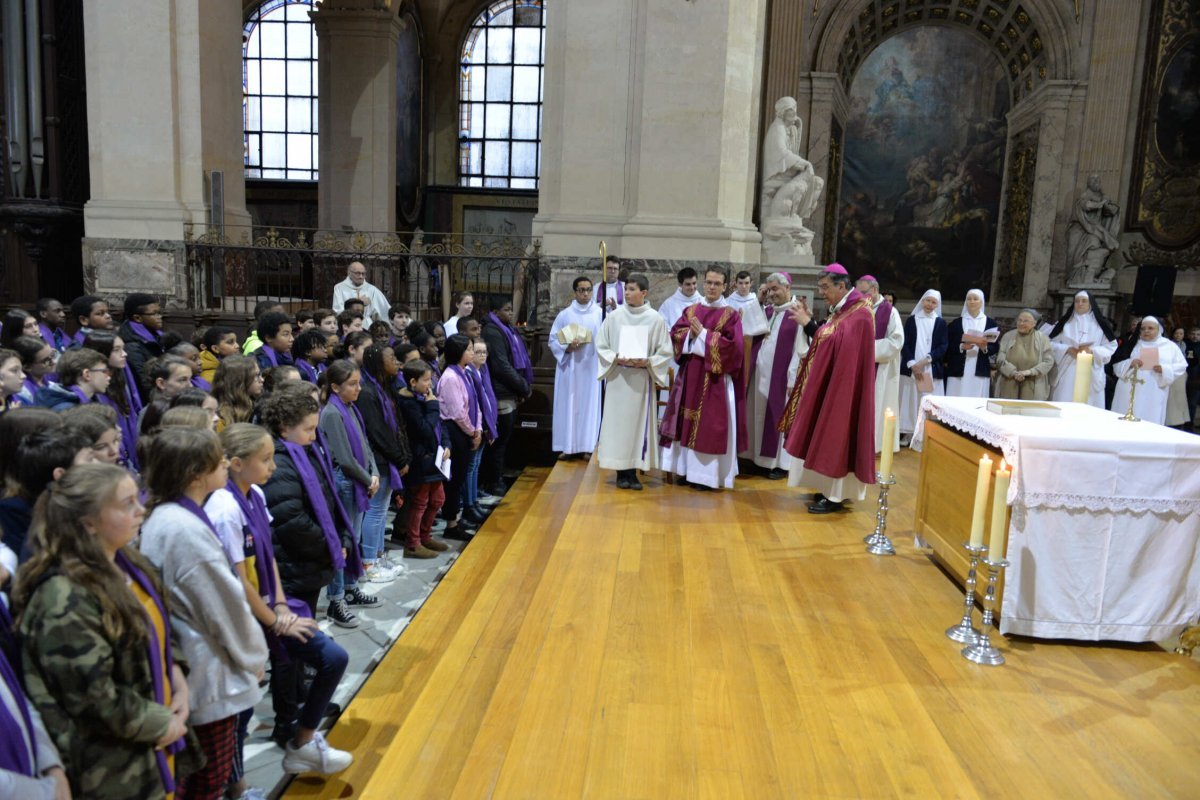 Appel décisif des jeunes catéchumènes en 2020. © Marie-Christine Bertin / Diocèse de Paris.