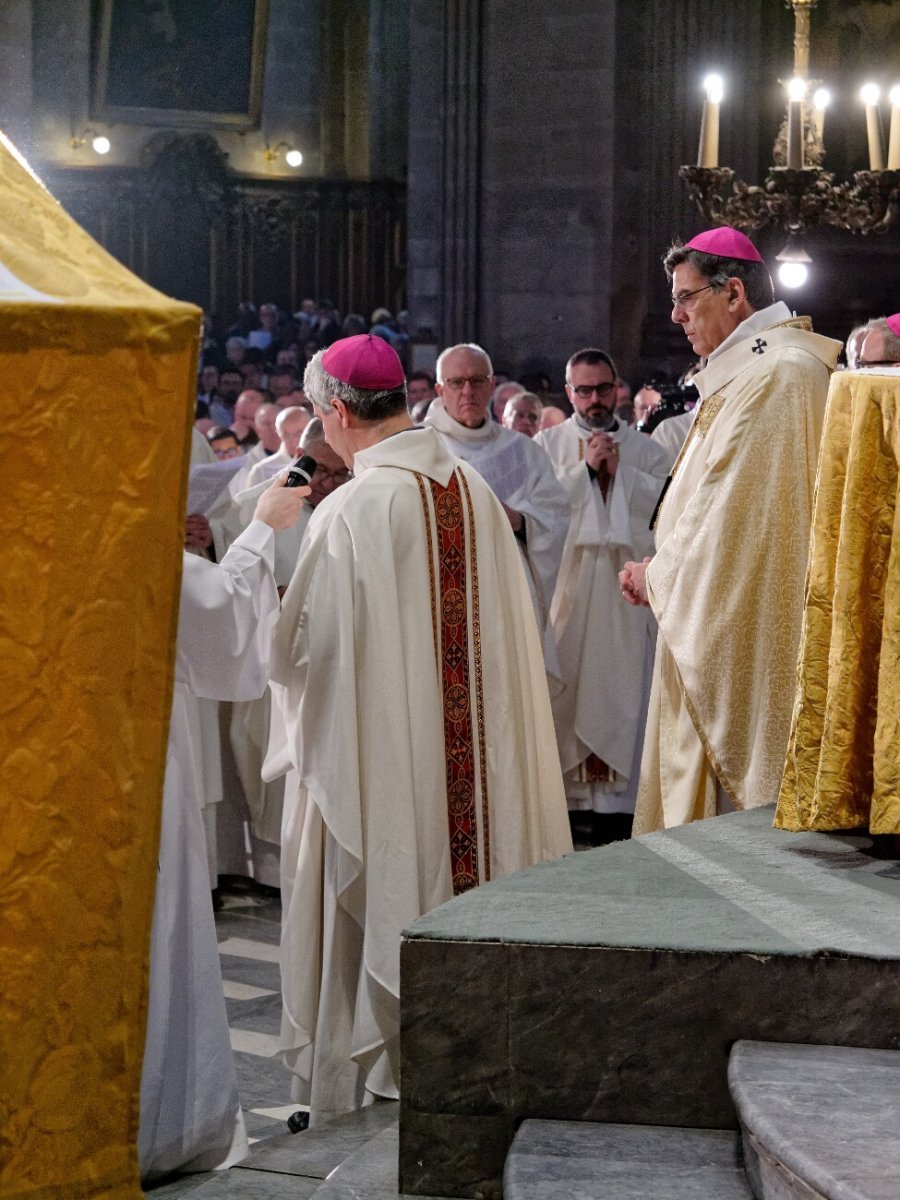 Messe chrismale à Saint-Sulpice. © Trung Hieu Do.
