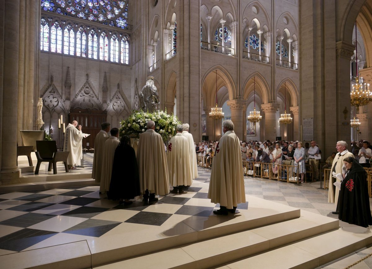 Veille de la fête de l'Assomption à Notre-Dame de Paris 2025. © Yannick Boschat / Diocèse de Paris.