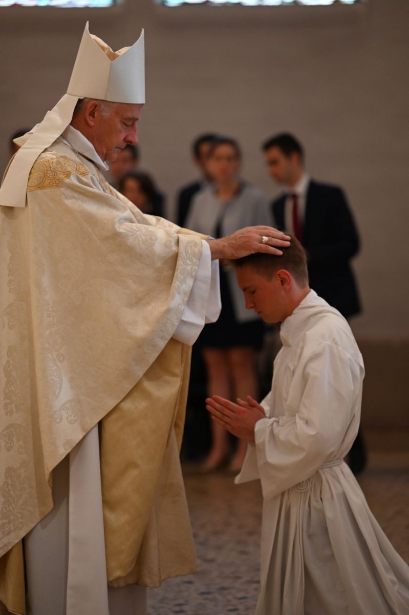 Ordinations diaconales en vue du sacerdoce à Saint-Jean-Baptiste de La Salle (…). © Marie-Christine Bertin / Diocèse de Paris.