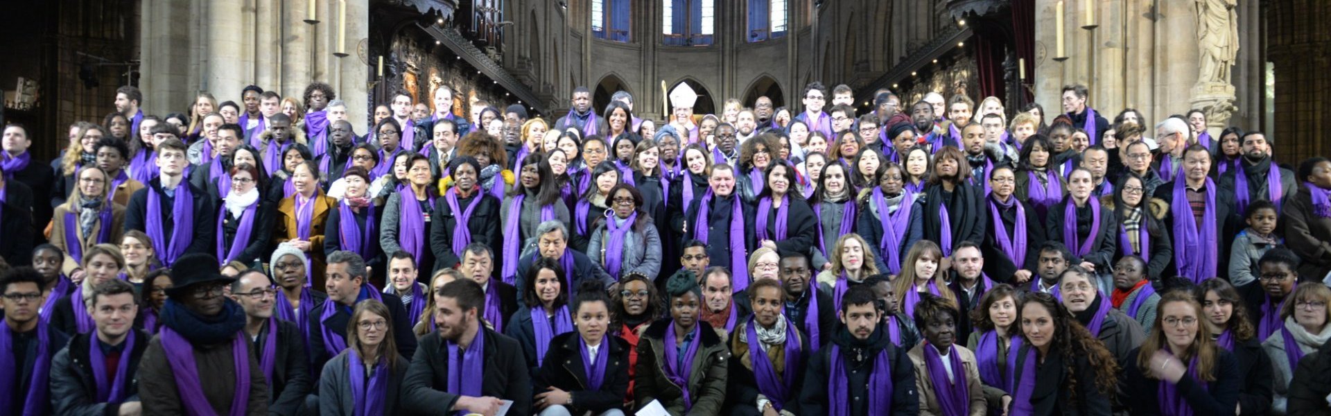 À la cathédrale Notre-Dame de Paris, l'archevêque de Paris appelle, par (…). (c) Marie-Christine Bertin / Diocèse de Paris.