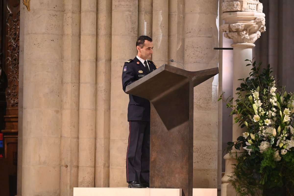 Messe en présence des Pompiers et des Compagnons. © Marie-Christine Bertin / Diocèse de Paris.