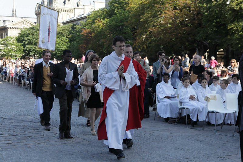 Ordinations sacerdotales 2012 à Notre-Dame de Paris. © Yannick Boschat / Diocèse de Paris.