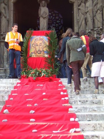 Pèlerinage des étudiants à Chartres 2007. © D. R..