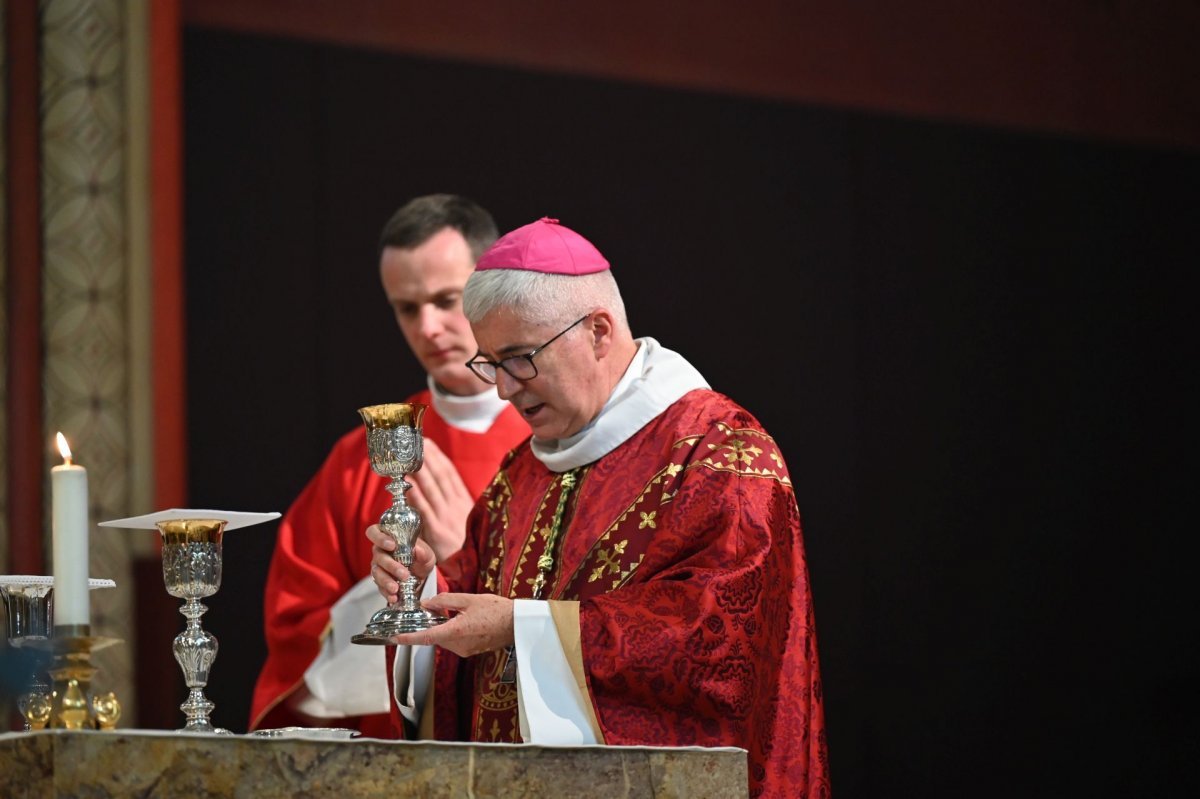 Messe et veillée de prière pour les vocations 2024. © Marie-Christine Bertin / Diocèse de Paris.