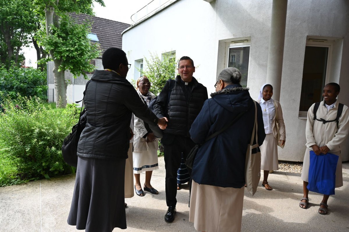 Pèlerinage de la vie consacrée sur les pas de Madeleine Delbrêl. © Marie-Christine Bertin / Diocèse de Paris.