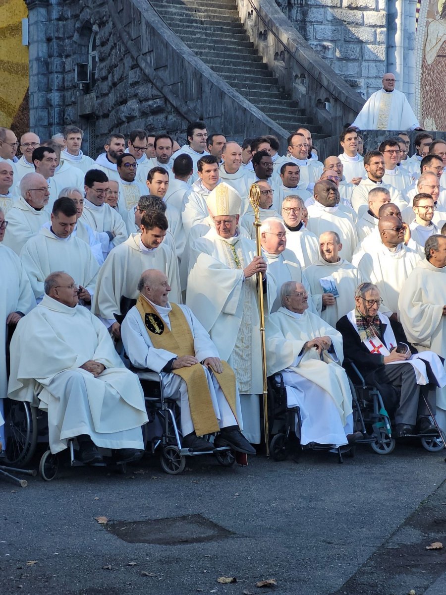 Rencontre fraternelle du presbyterium de Paris. Lundi 13 novembre 2023. © Charlotte Reynaud.