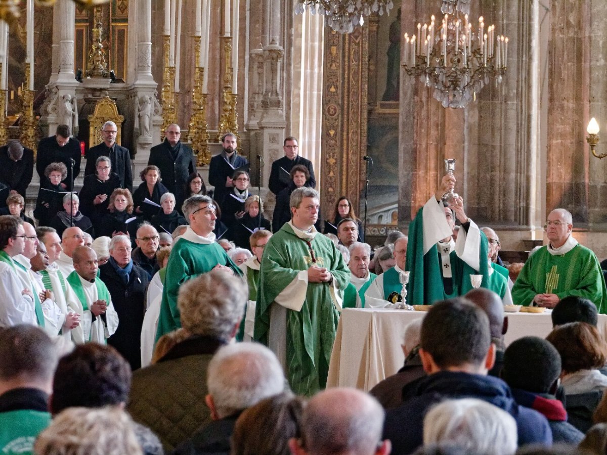 Rassemblement diocésain pour la 2e Journée Mondiale des Pauvres à Saint-Eustache. © Yannick Boschat / Diocèse de Paris.