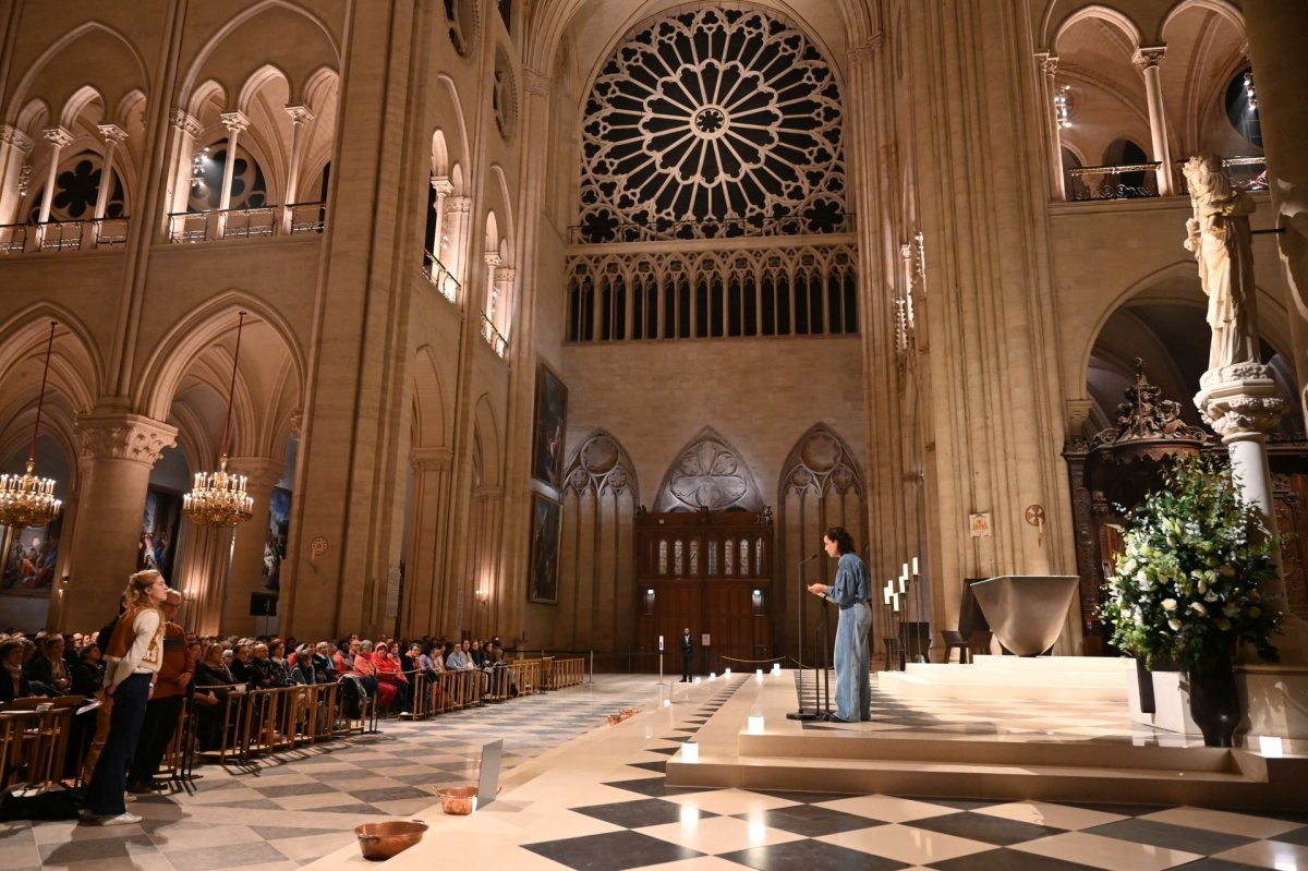 Veillée à Notre-Dame de Paris. © Marie-Christine Bertin / Diocèse de Paris.