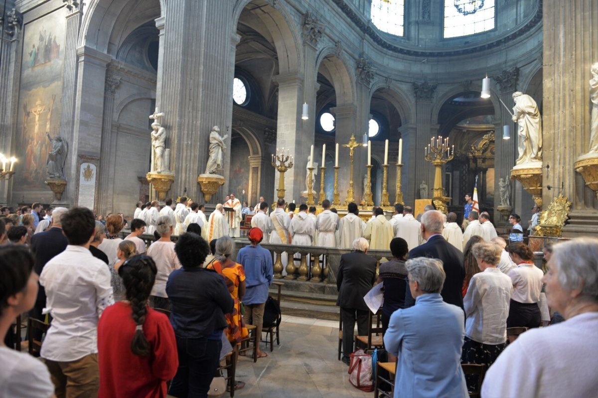 Messe pour les jeunes et les vocations. © Marie-Christine Bertin / Diocèse de Paris.