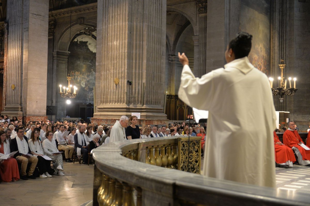 Confirmations d'adultes. © Marie-Christine Bertin / Diocèse de Paris.