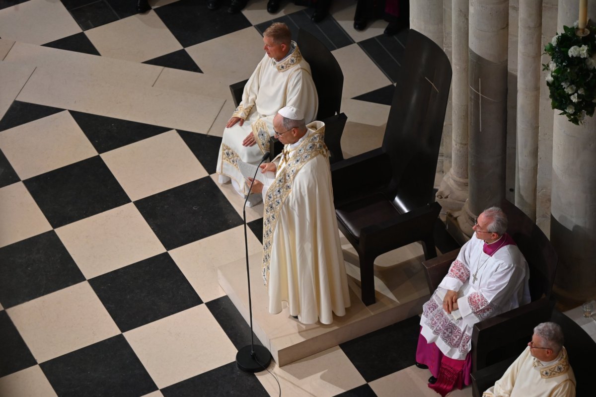 Prière des vêpres à Notre-Dame de Paris avec le Pape Léon XIV. © Marie-Christine Bertin / Diocèse de Paris.