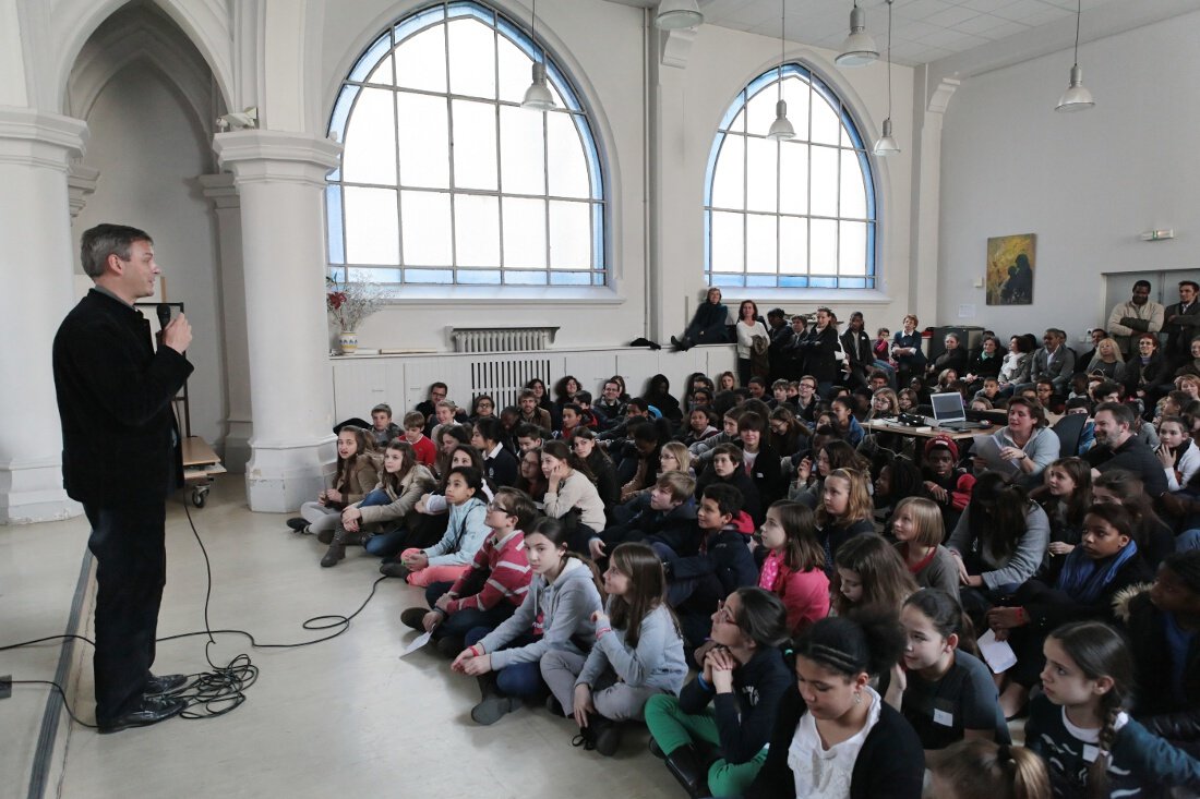 Enseignement par le Père Arnaud Gautier. © Yannick Boschat / Diocèse de Paris.