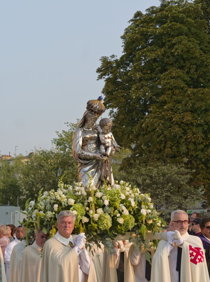 Veille de la fête de l'Assomption à Notre-Dame de Paris 2025. © Yannick Boschat / Diocèse de Paris.
