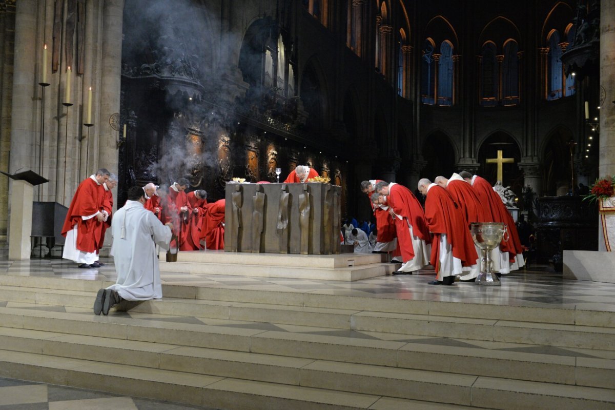 Liturgie eucharistique. © Marie-Christine Bertin / Diocèse de Paris.