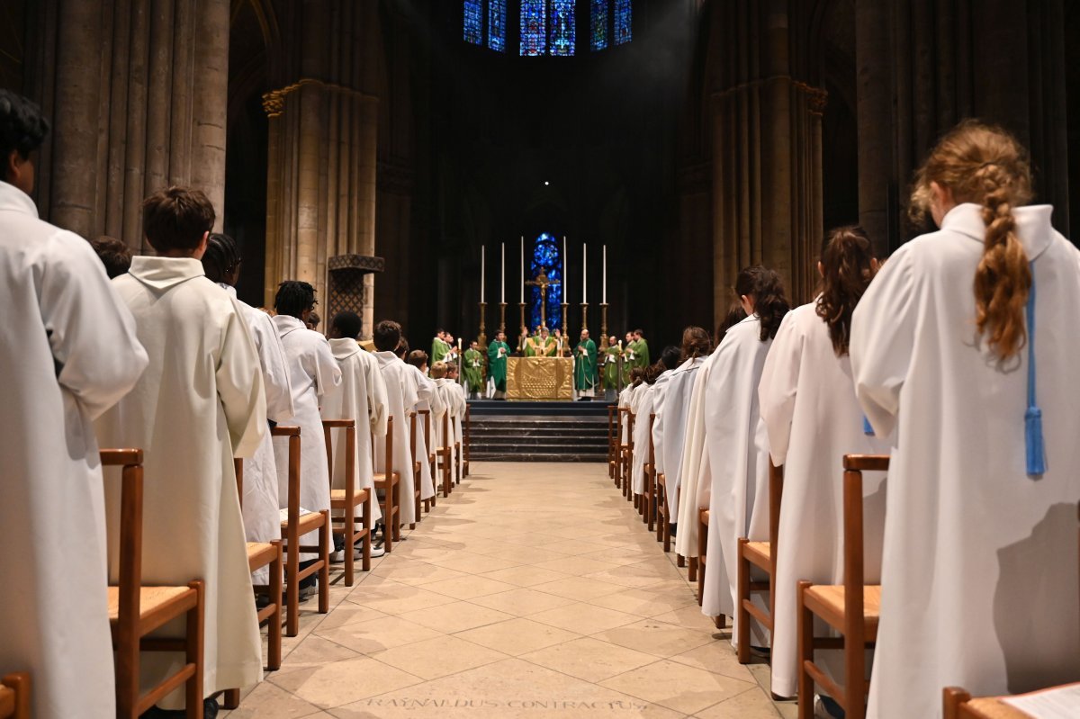 Rassemblement des jeunes au service de la liturgie 2024. © Marie-Christine Bertin / Diocèse de Paris.