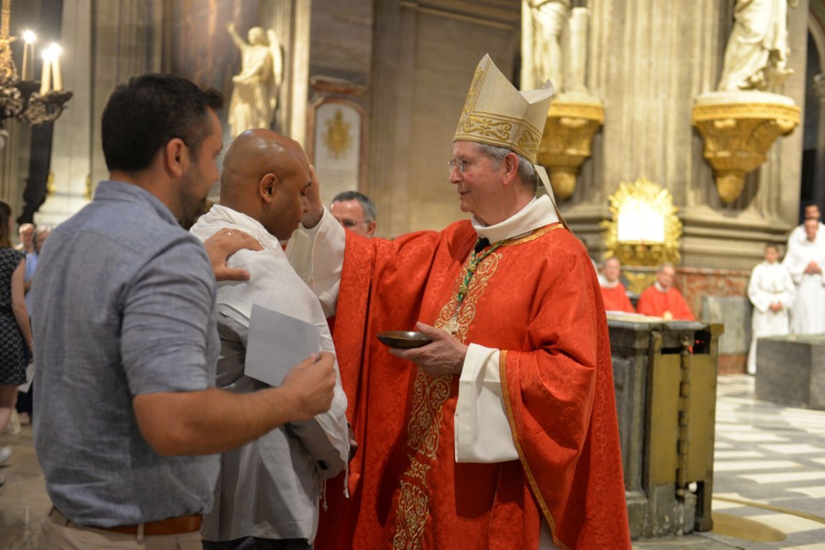 Confirmations d'adultes. © Marie-Christine Bertin / Diocèse de Paris.