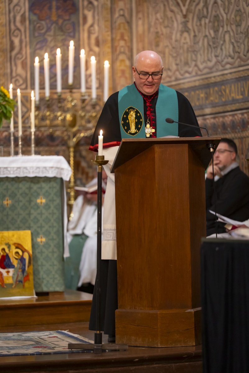 Au-revoir des pasteurs de l'Église suédoise. © Alexander Lamy Och.