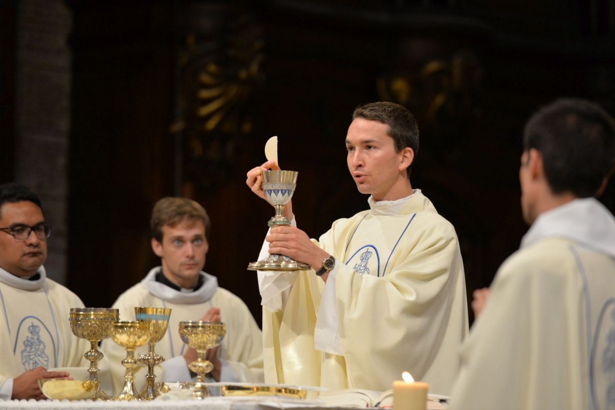 Messe des nouveaux prêtres à Notre-Dame des Victoires. © Marie-Christine Bertin / Diocèse de Paris.