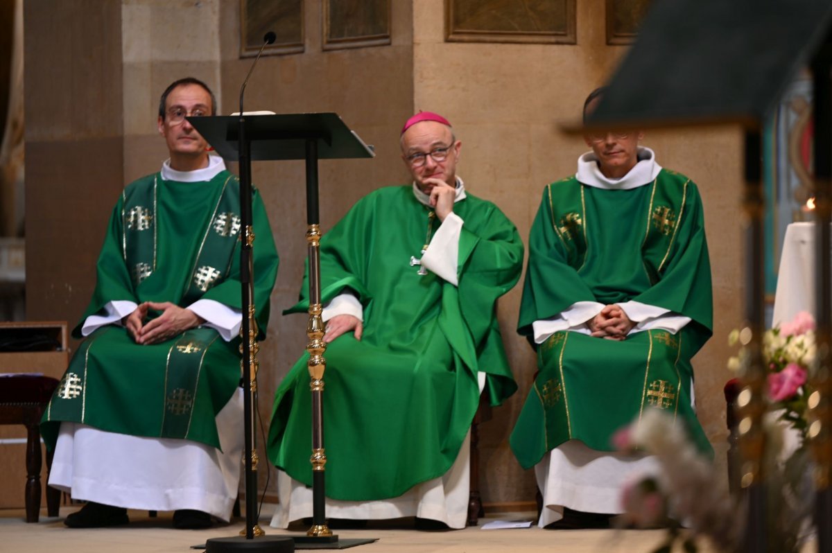 Messe d'action de grâce pour le ministère de Mgr Thibault Verny à Paris. © Marie-Christine Bertin / Diocèse de Paris.