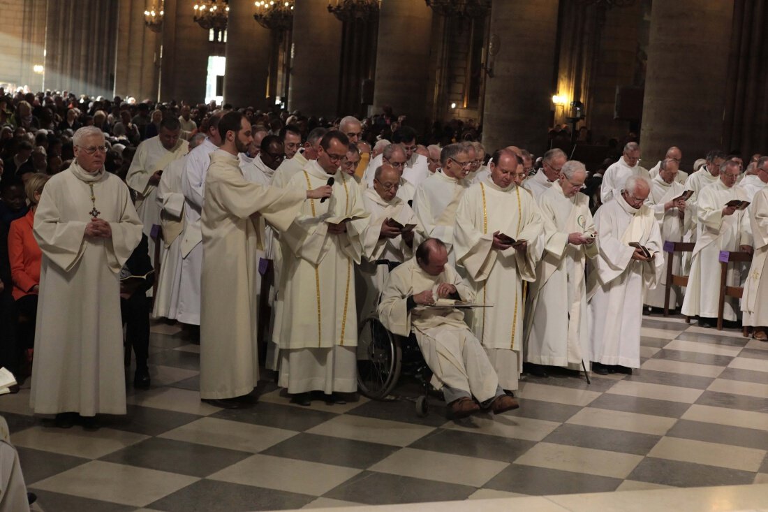 L'ensemble du diocèse de Paris est rassemblé dans la cathédrale. © Yannick Boschat / Diocèse de Paris.