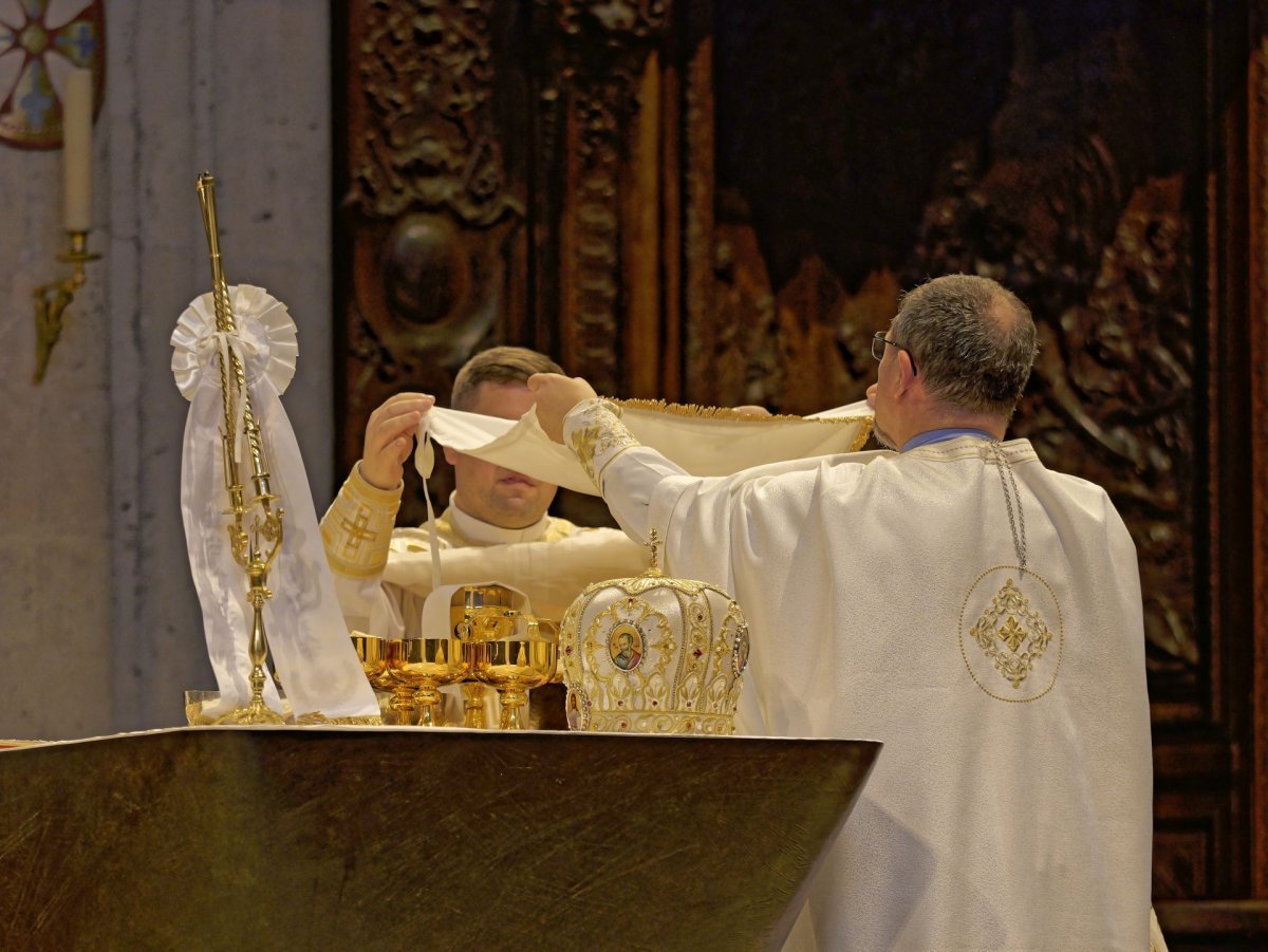 Divine Liturgie pour le bienheureux Cardinal Iuliu Hossu. © Yannick Boschat / Diocèse de Paris.
