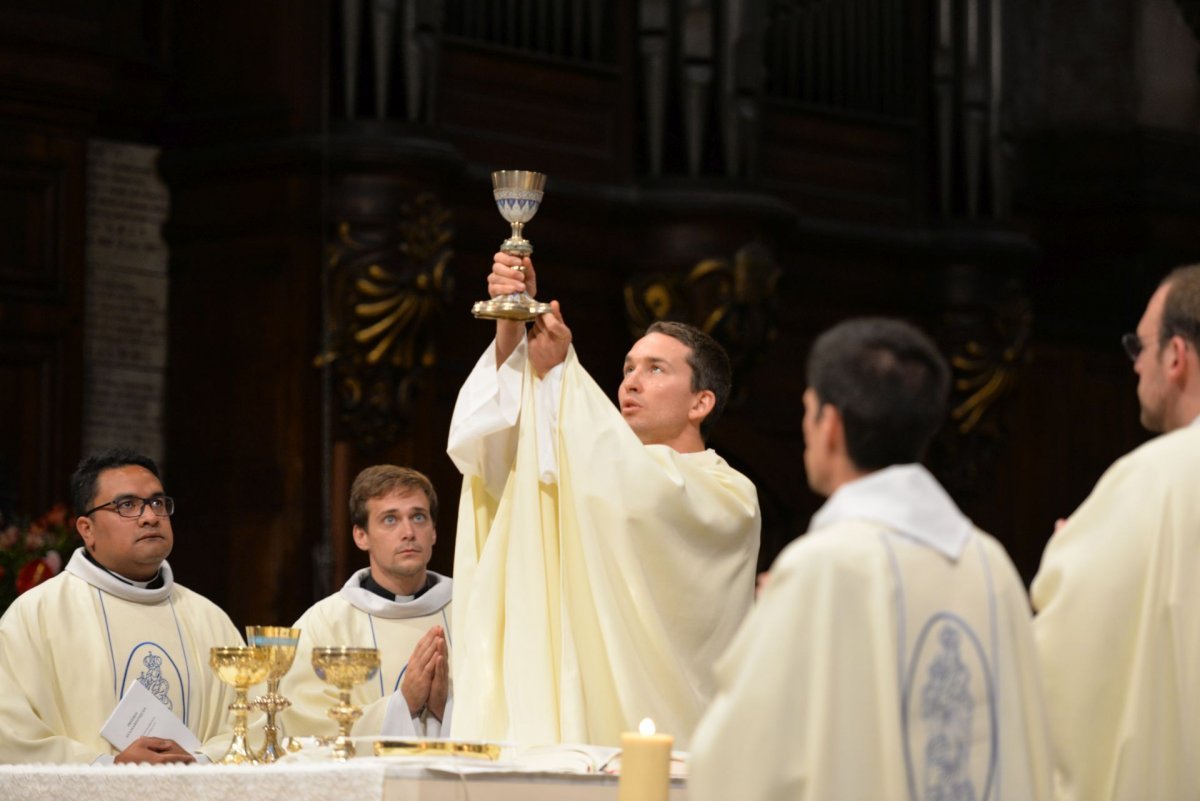 Messe des nouveaux prêtres à Notre-Dame des Victoires. © Marie-Christine Bertin / Diocèse de Paris.