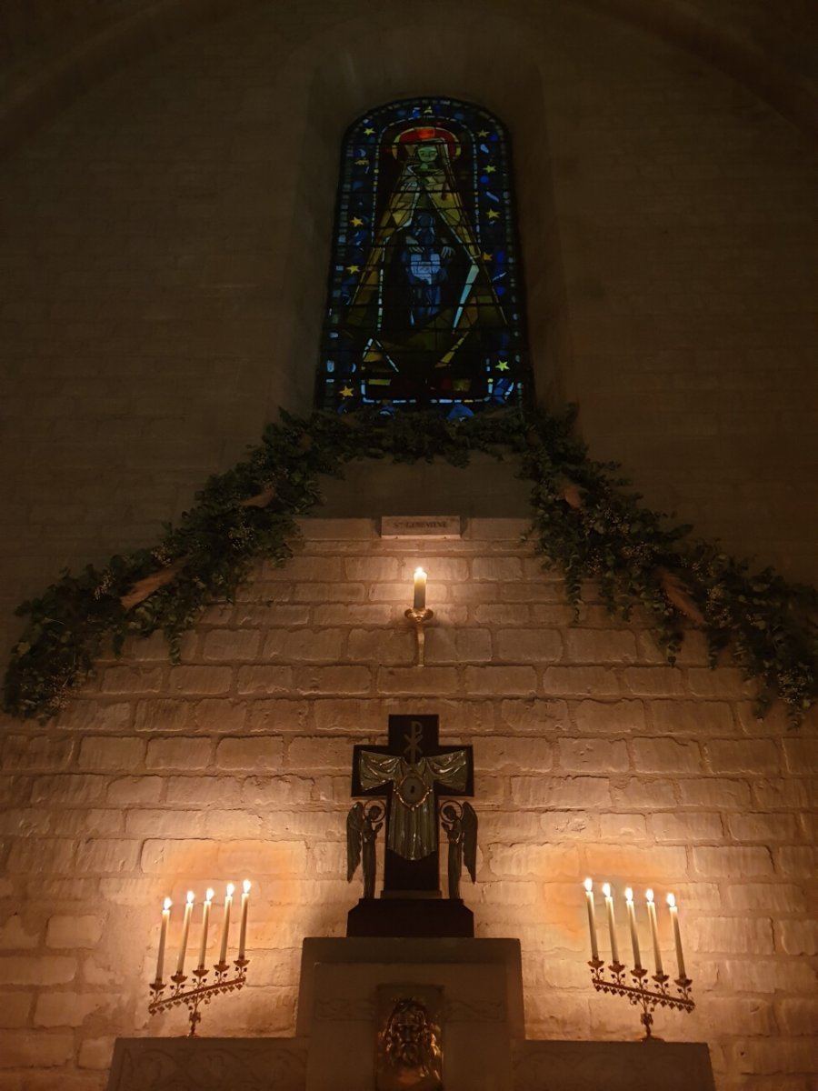 Soirée sainte Geneviève à Saint-Pierre de Montmartre (18e). © Renaud Kaeppelin.