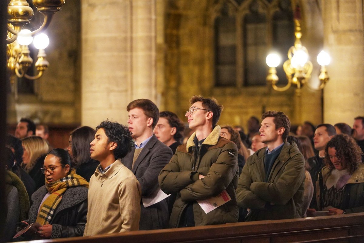 Messe des Jeunes Pros de Paris. © Illian Calle - Diocèse Paris.