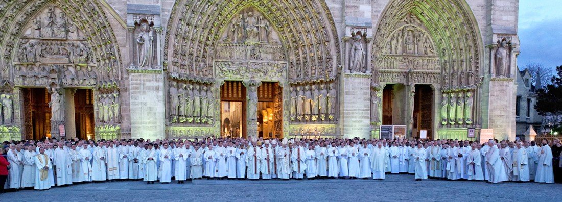 Procession de sortie.. © Yannick Boschat / Diocèse de Paris..