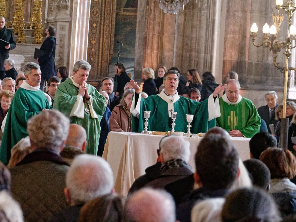 Rassemblement diocésain pour la 2e Journée Mondiale des Pauvres à Saint-Eustache. © Yannick Boschat / Diocèse de Paris.