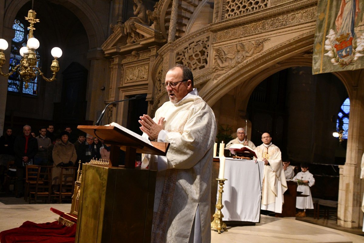 Neuvaine à sainte Geneviève : Messe solennelle et procession. © Michel Pourny / Diocèse de Paris.