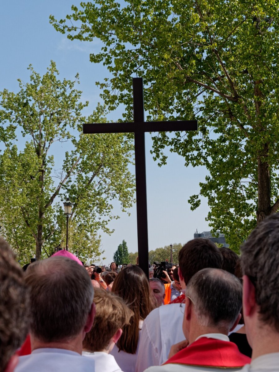 Chemin de croix de Notre-Dame de Paris. © Yannick Boschat / Diocèse de Paris.